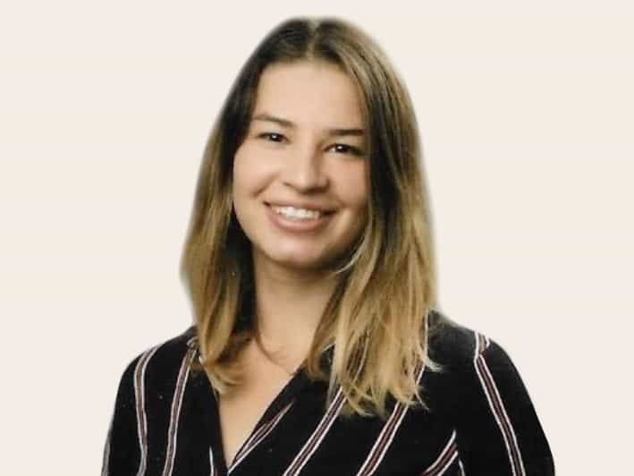 Isabelle Woll